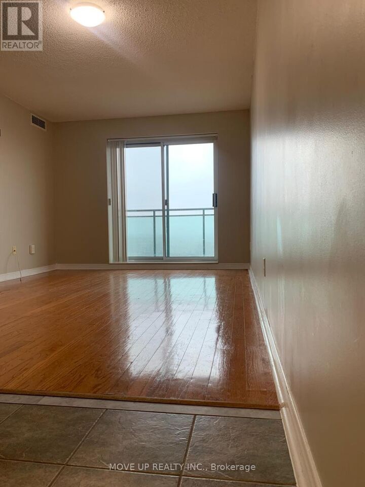 Property Photo:  39 Oneida Crescent South #901  ON L4B 4T9 