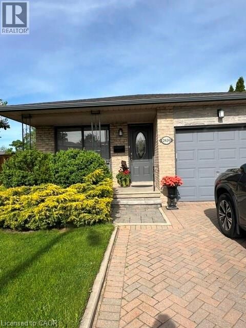 Property Photo: 2434 Alderson Court ON L7P 4P7