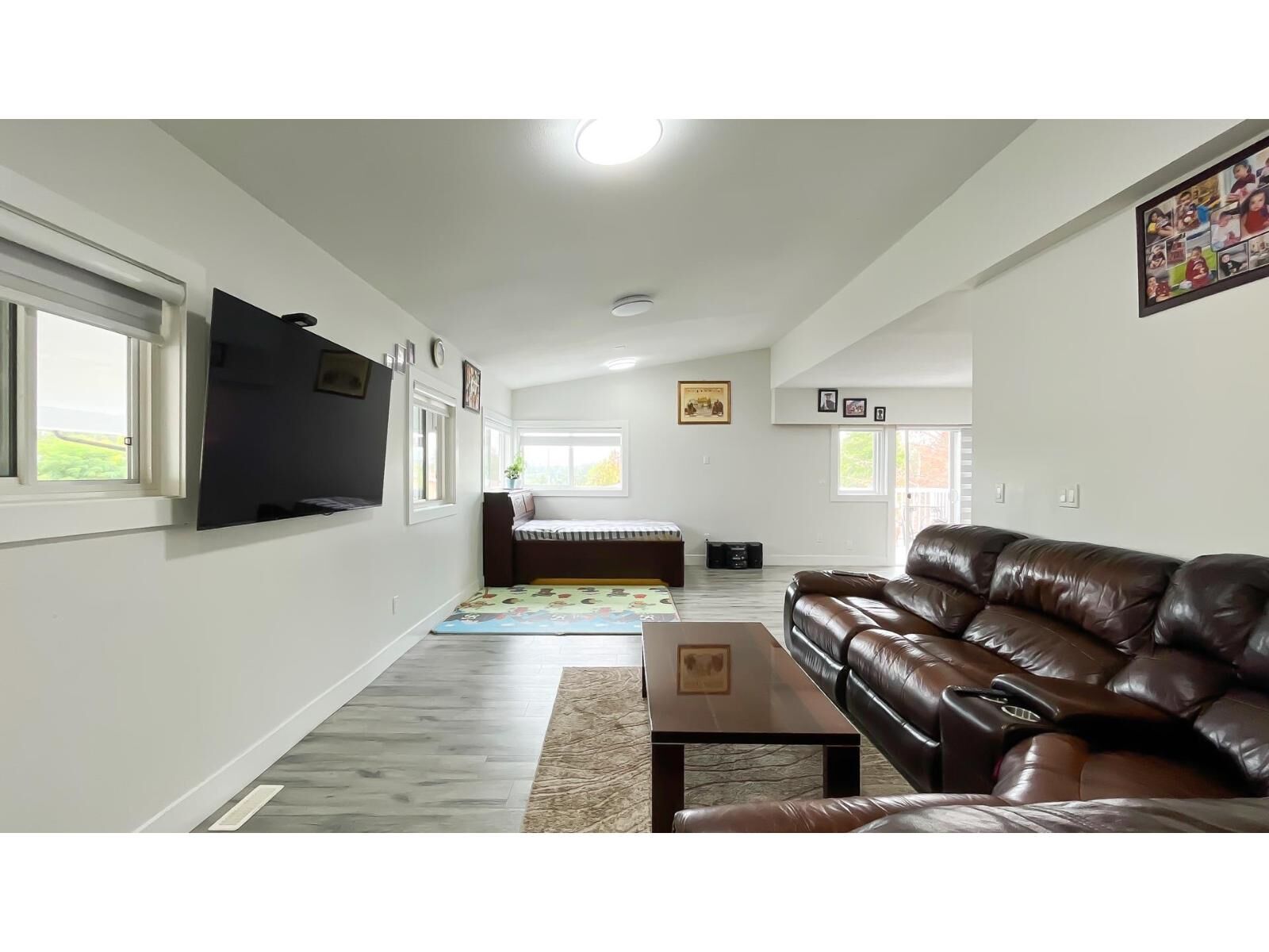 Property Photo: 14171 77A Avenue BC V3W 2X2