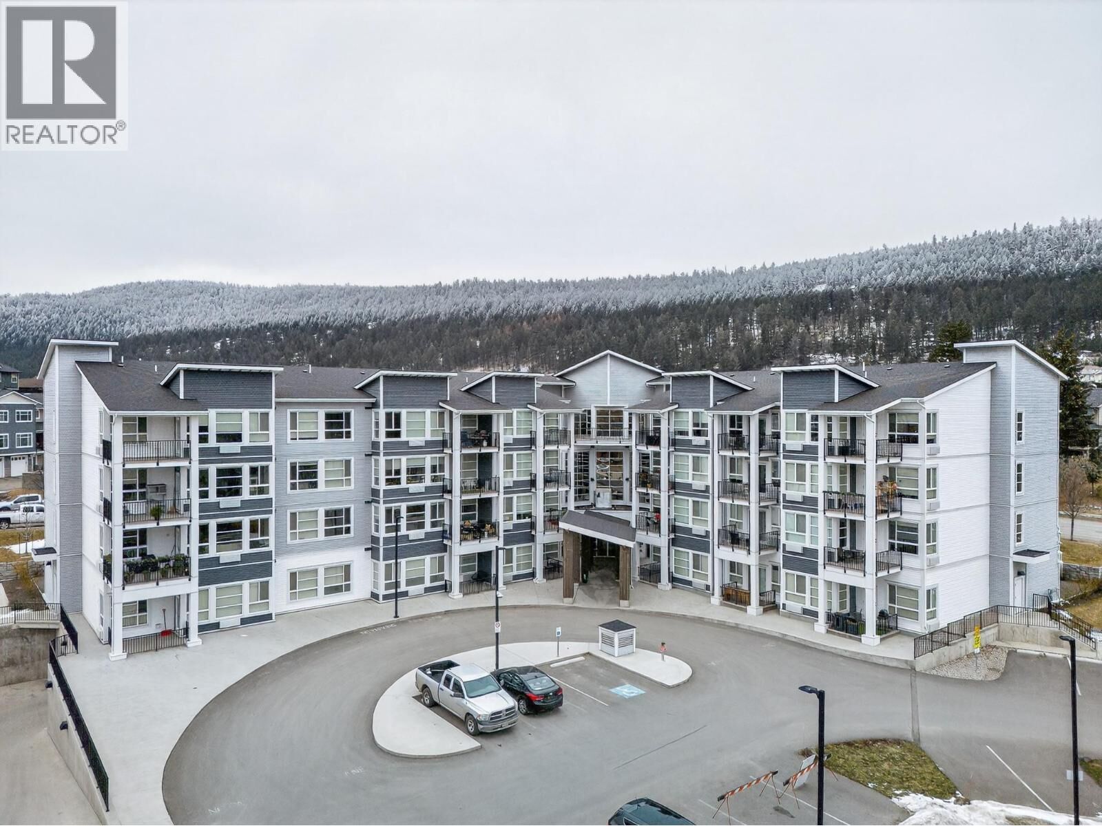 Photo de la propriété: 1880 Hugh Allan Drive 305 BC V1S 0E8