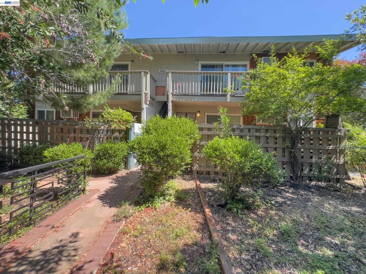 Property Photo: 205 Muir Rd CA 94553