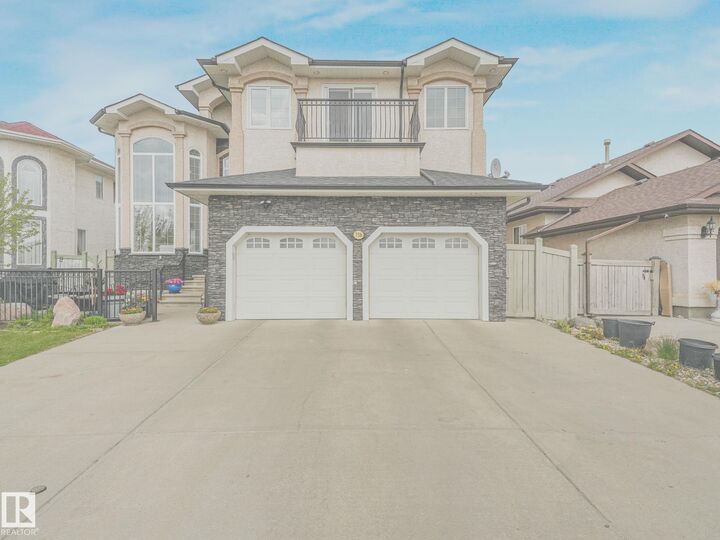 Property Photo:  7516 161A Avenue NW  AB T5Z 3S9 