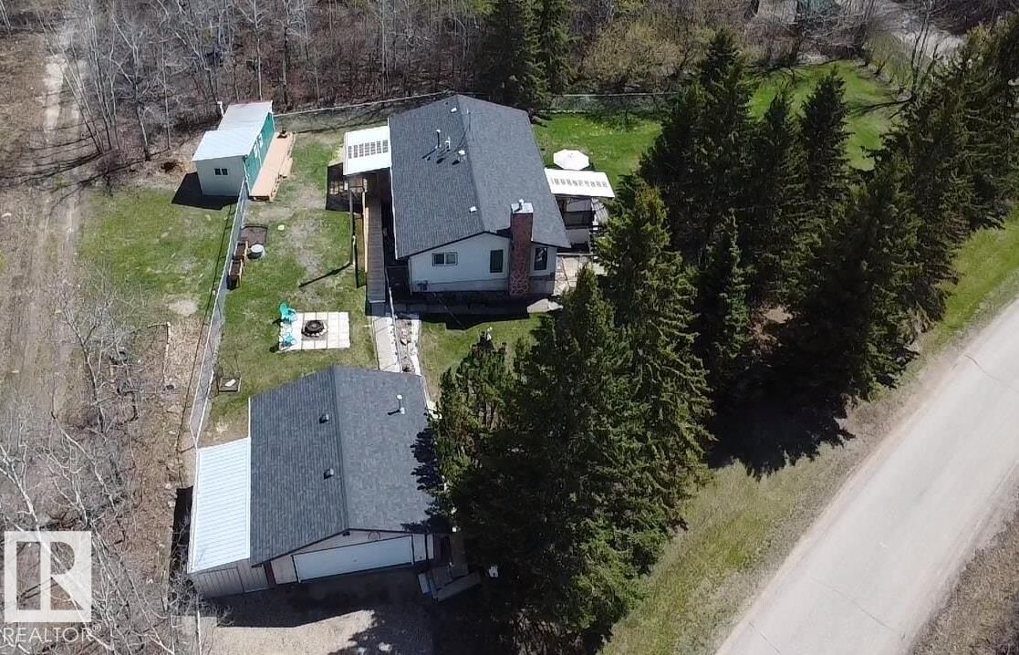Property Photo:  11013 28 Highway 840  AB T0A 0C0 