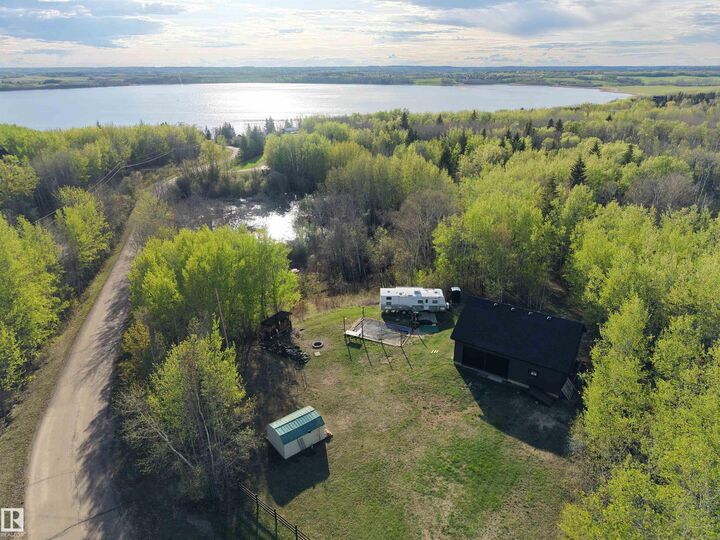322 Mons Lake Drive — photo 1