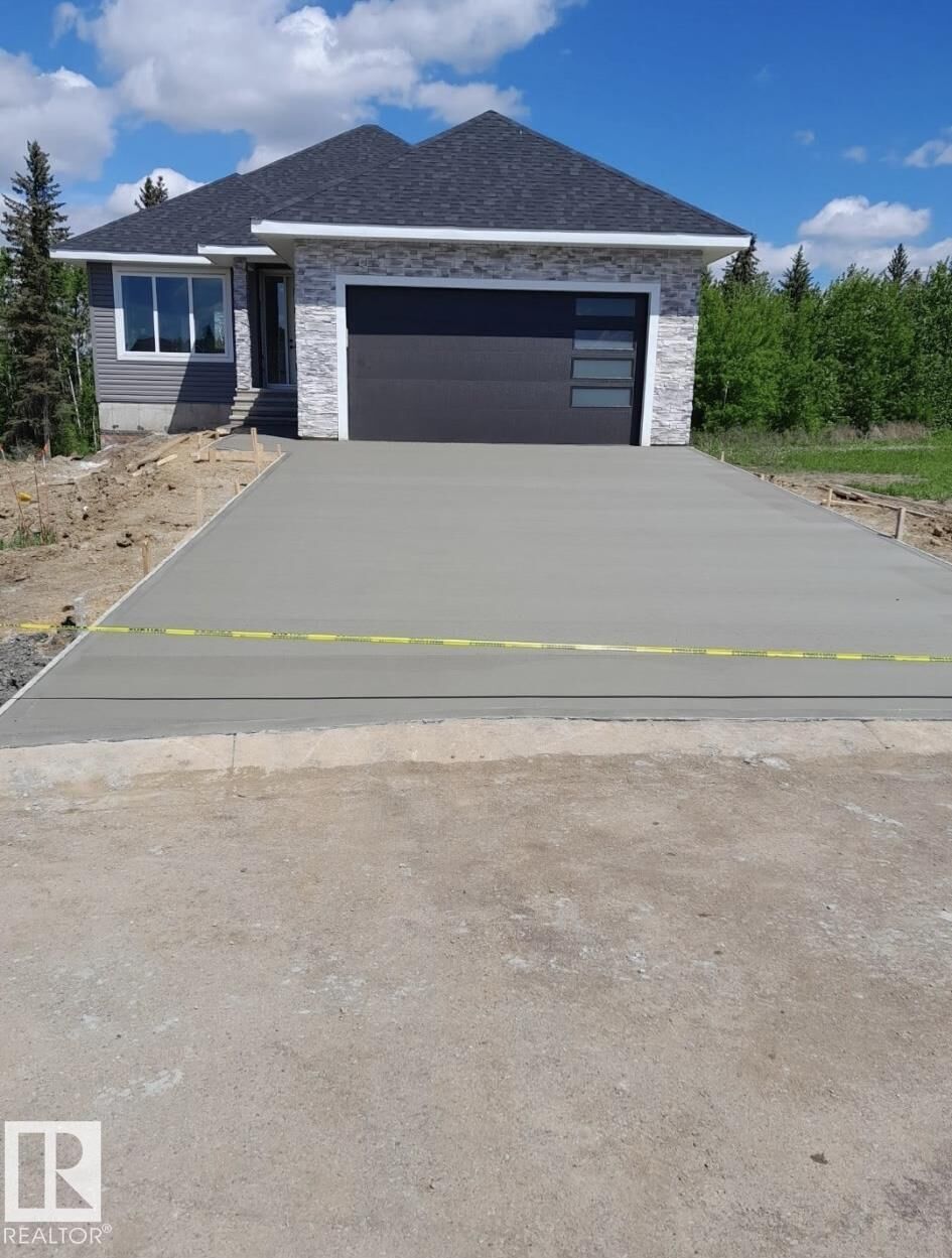 Property Photo:  5611 45 St  AB T0A 3C0 