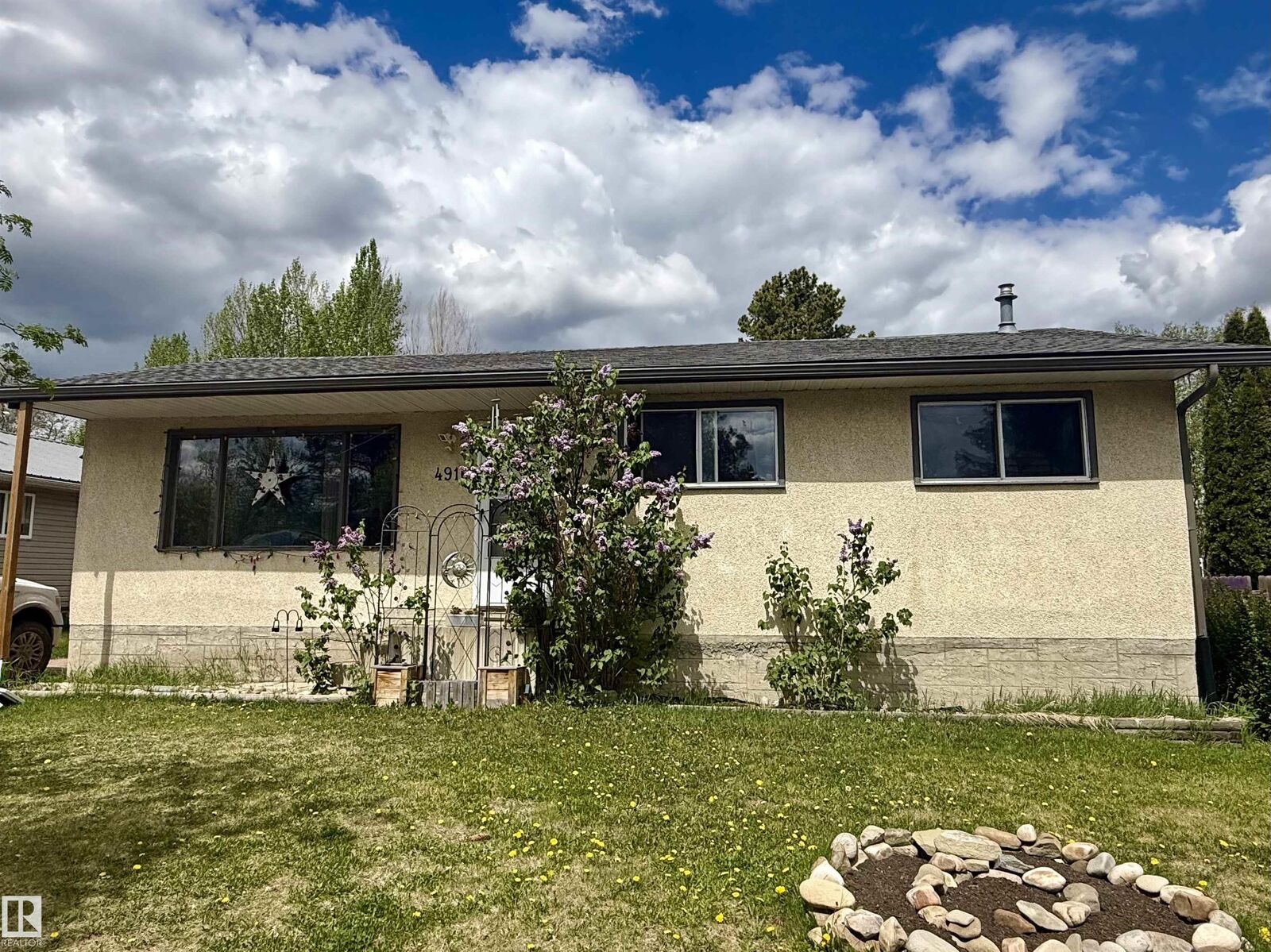Photo de la propriété: 4916 54A Avenue AB T7A 1A3