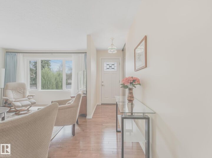 Property Photo:  7508 76 Avenue NW  AB T6C 0H4 