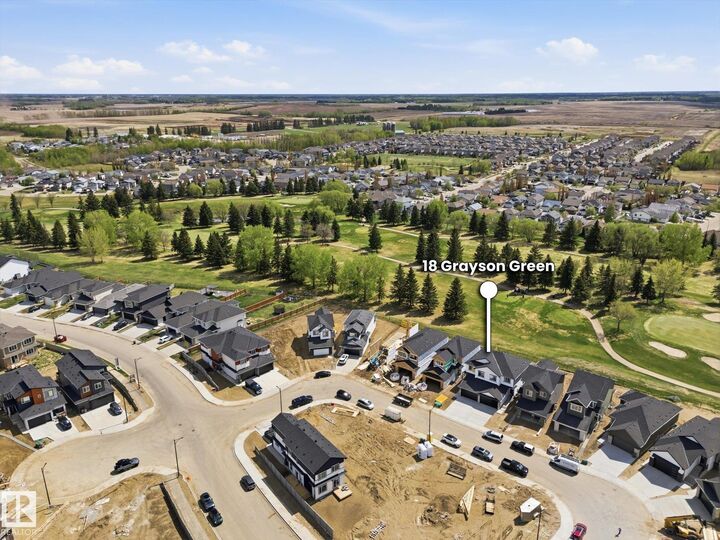 Property Photo: 18 Grayson Green AB T7Z 0P3