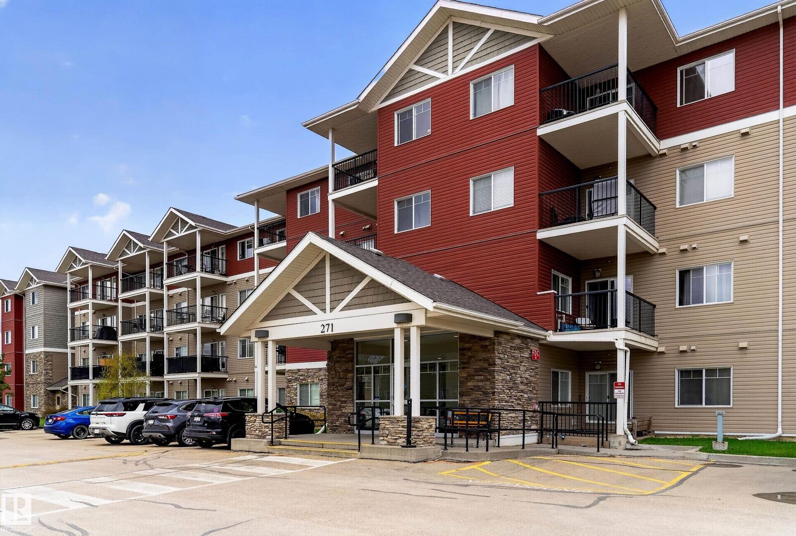 Property Photo:  271 Charlotte Way 419  AB T8H 0N9 