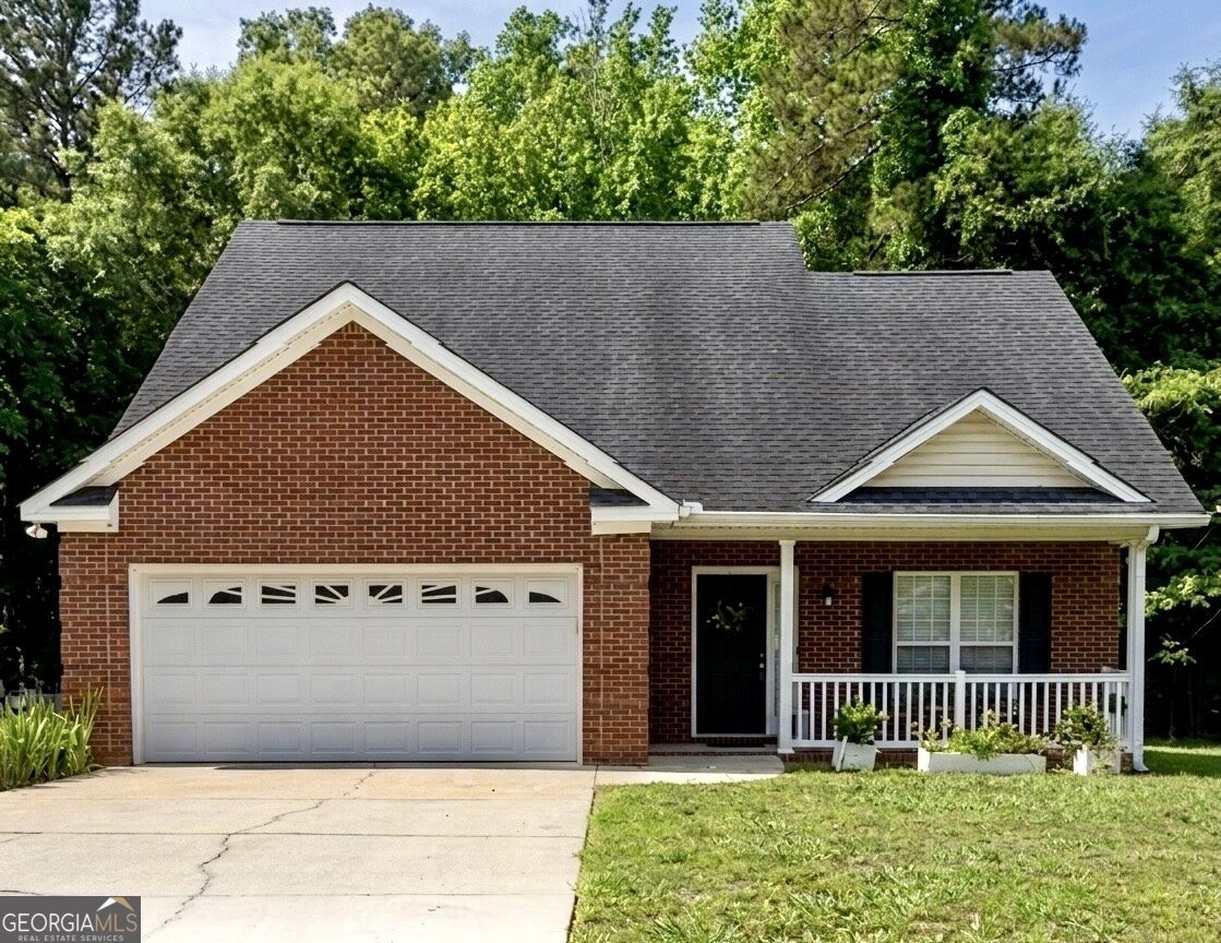 Property Photo:  530 Sugarloaf Drive  GA 31204 
