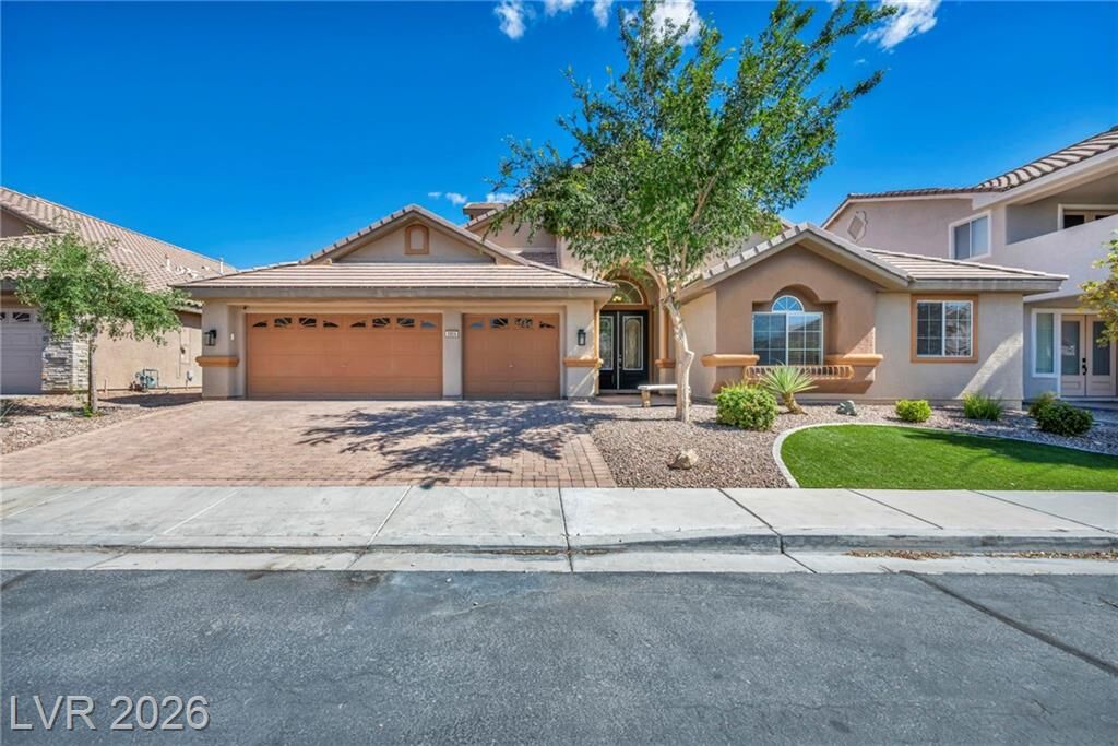 Property Photo: 3904 Campanario Avenue NV 89084