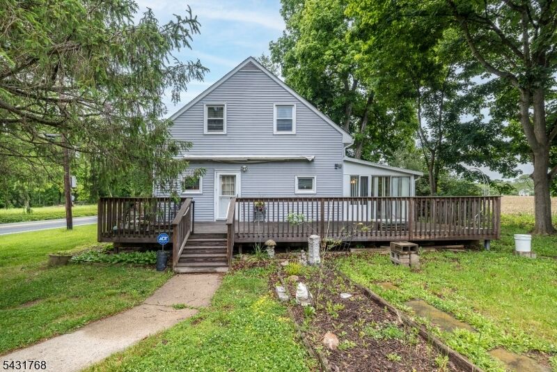 Property Photo: 400 Mechlin Corner Rd NJ 08867