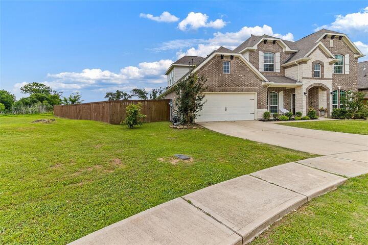 Property Photo:  308 Bentside Place  TX 77531 
