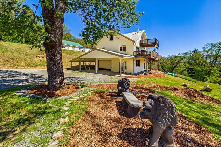 Property Photo:  101 Gasline Road  CA 95526 