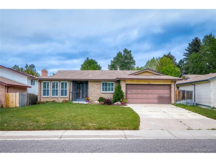 Property Photo:  241 S Leyden St  CO 80224 