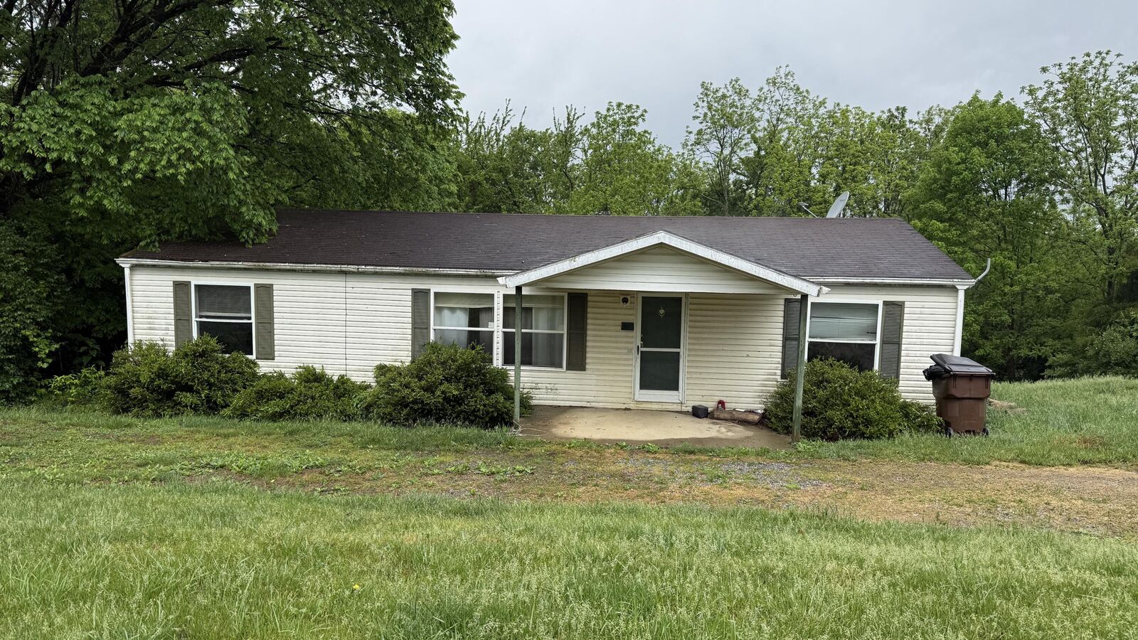 Property Photo:  511 Tom Hackley Road  KY 40422 