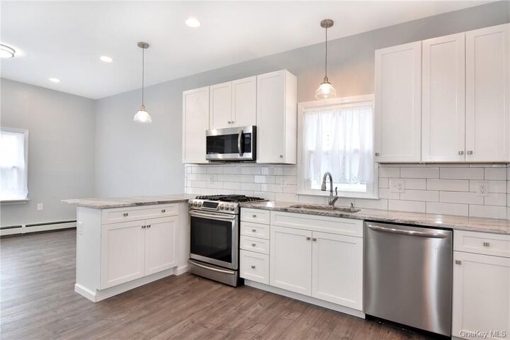 Property Photo:  213 Ashford Avenue  NY 10522 