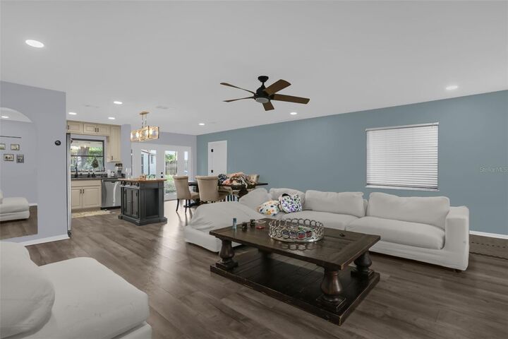 Property Photo:  811 Main Street  FL 34786 