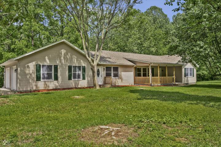 Property Photo: 9460 S County Road 550 W IN 47270