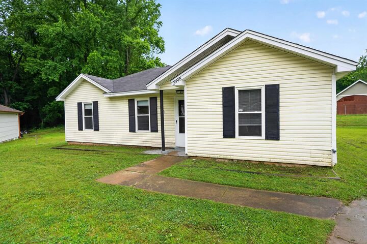 Property Photo:  3998 Schoolfield Cv  TN 38127 