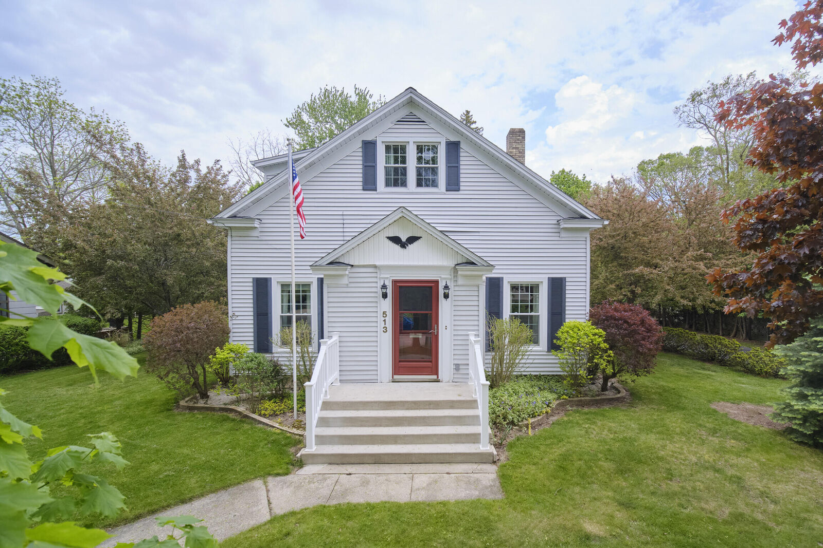 Property Photo:  513 Oak Street  MI 49660 