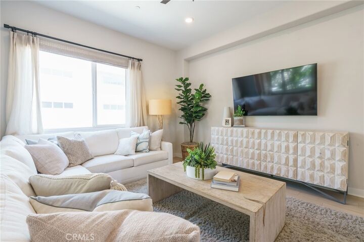 Property Photo:  1850 S Westside Drive 10  CA 92805 