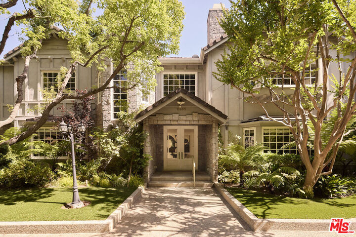 Property Photo:  15605 Marilyn Lane  CA 91436 
