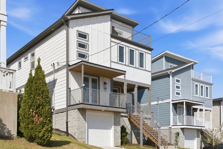Property Photo:  60 Twin St  TN 37209 