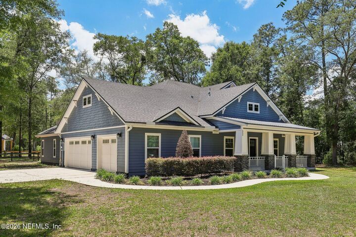 Property Photo: 552 Arthur Moore Drive FL 32043