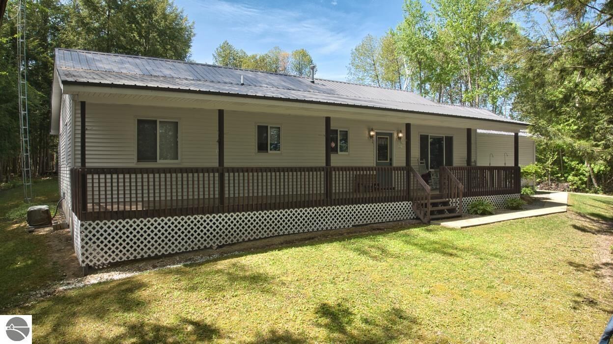Property Photo:  8665 N Meridian Road  MI 48617 