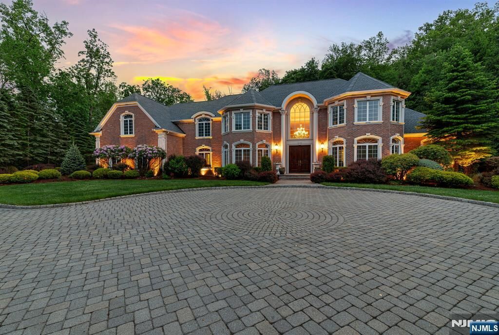 Property Photo:  68 Brams Hill Drive  NJ 07430 