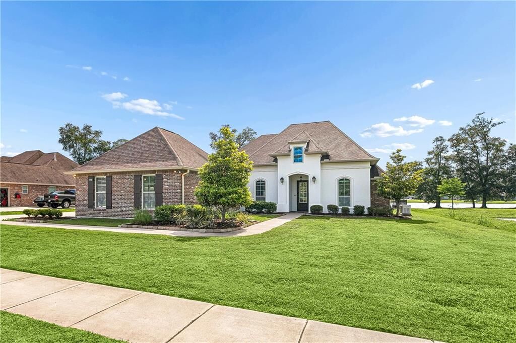 Property Photo:  286 Saw Grass Loop  LA 70435 
