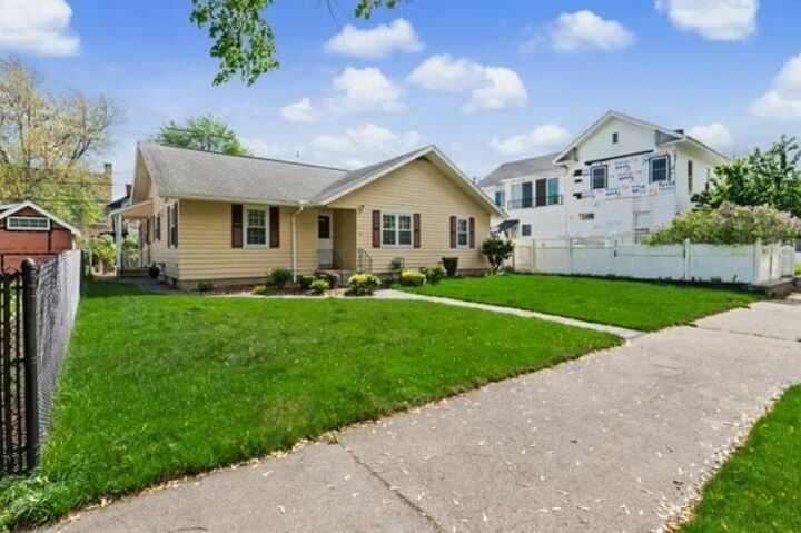 Property Photo:  99 Myrtle Street  NH 03104 