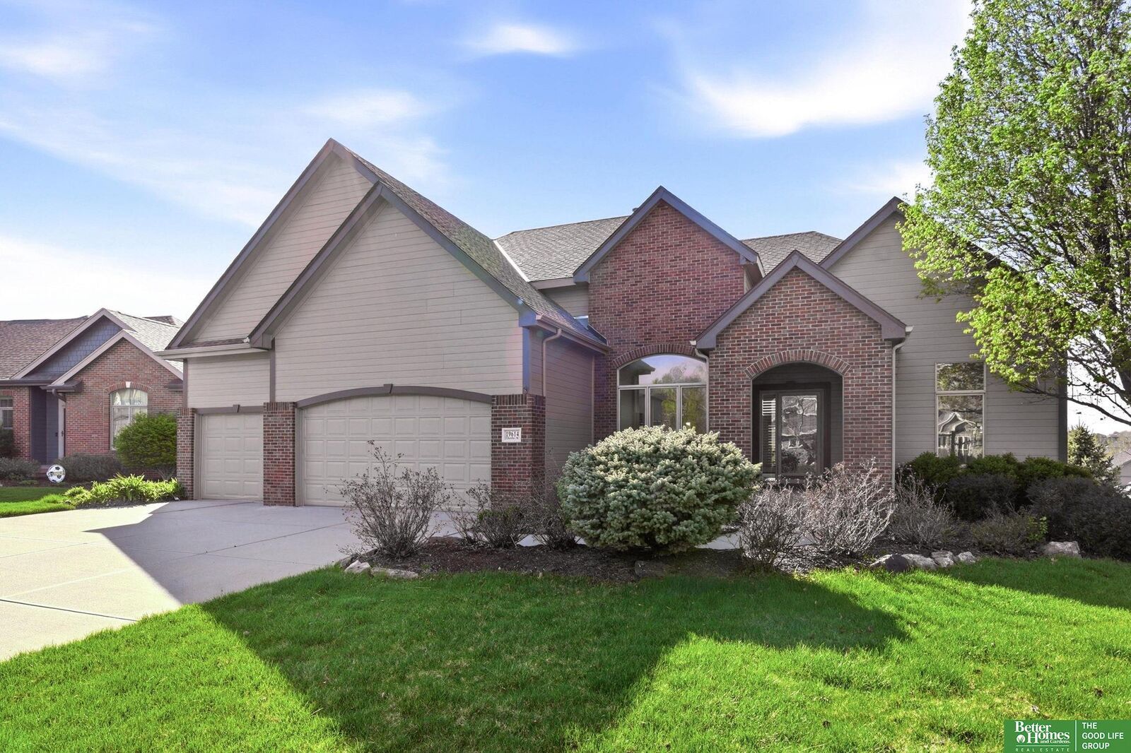 Property Photo: 19614 Chandler Street NE 68028