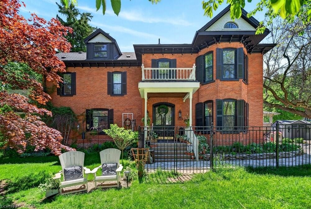 Property Photo:  123 Main Street W  ON L3M 1R9 