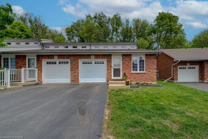 58D Harris Avenue — photo 1