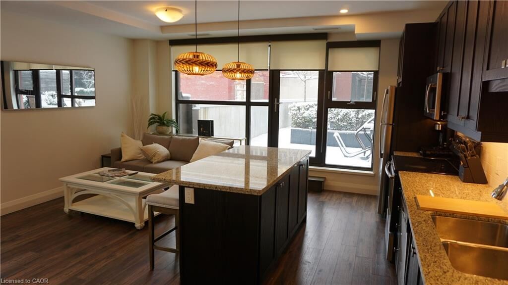 Property Photo:  118 King Street E 417  ON L8N 1A8 