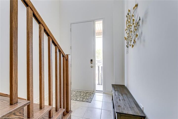Property Photo:  5188 Viola Desmond Drive  ON L5M 2S7 