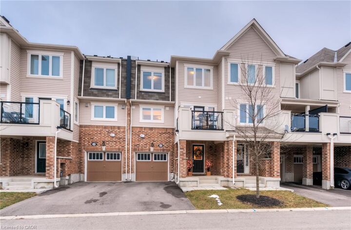 Property Photo:  522 Goldenrod Lane  ON N2R 0L7 