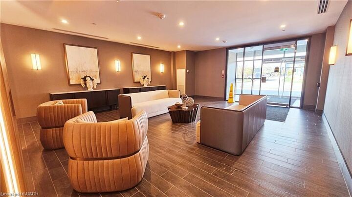 Property Photo:  470 Dundas Street E 326  ON L8B 2A6 