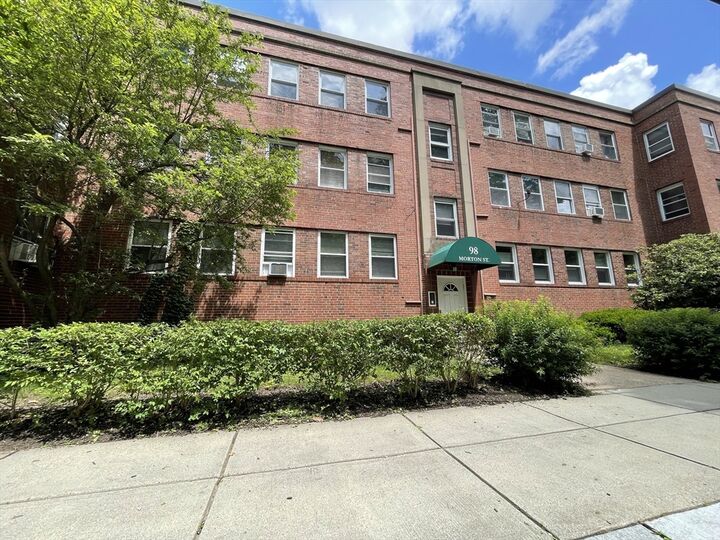 Property Photo:  98 Morton St 60C  MA 02130 