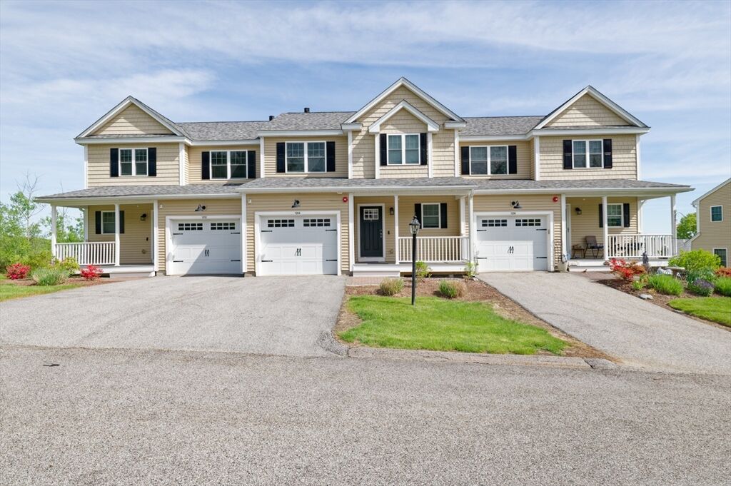 Property Photo:  1204 Hazelwood Way 1204  MA 01510 