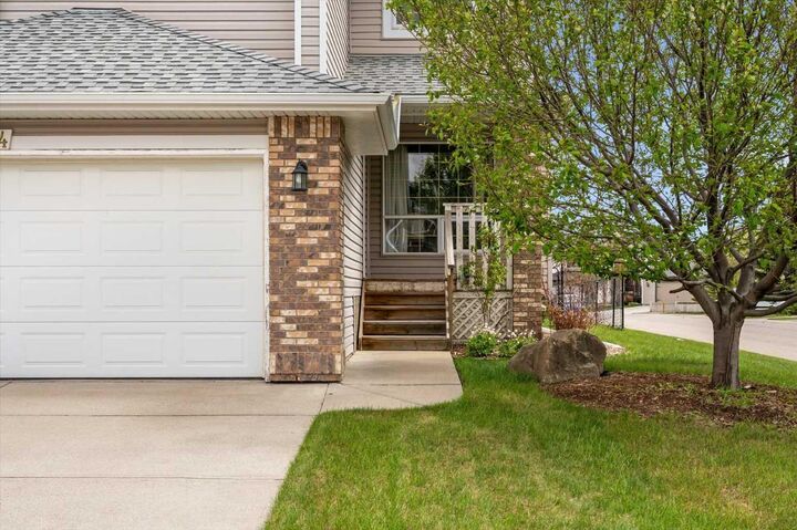 Property Photo:  4 Citadel Meadow Court NW  AB T3G 4K6 