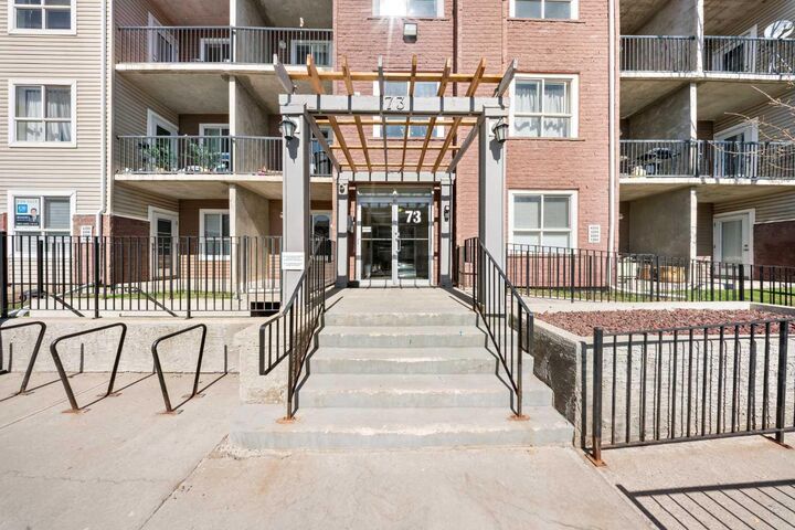 73 Erin Woods Court SE 3206 — photo 1