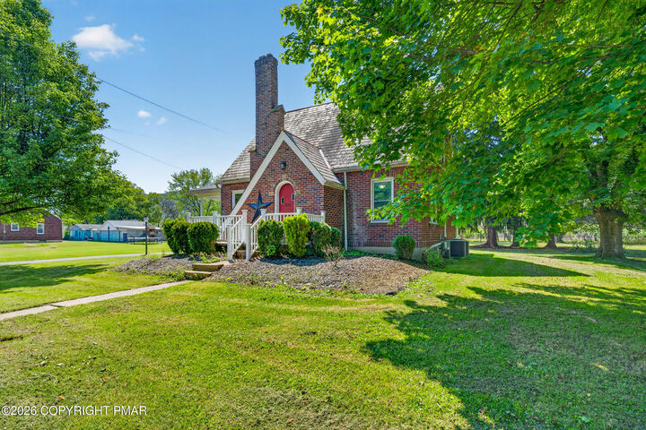 Property Photo:  2735 Little Gap Road  PA 18071 