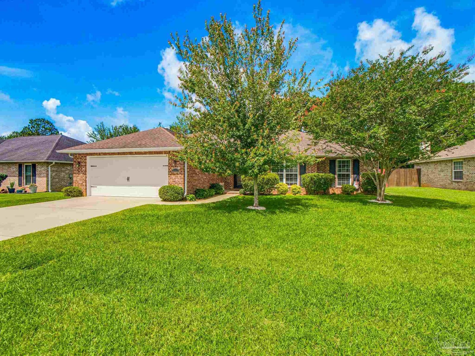 Property Photo:  6097 Autumn Pines Cir  FL 32571 