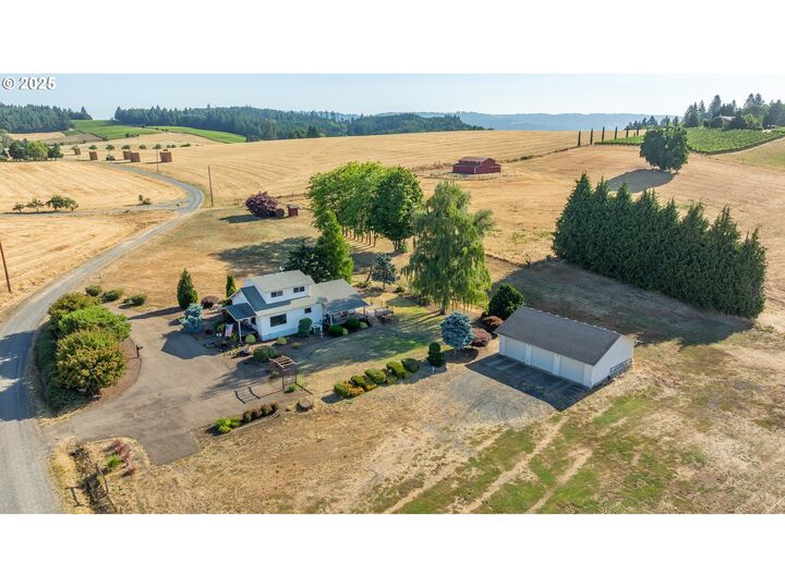 Property Photo: 11795 NE Finn Hill Loop OR 97111