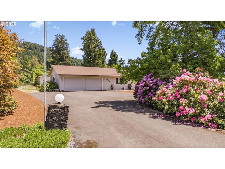 Property Photo:  78389 Bigelow Way  OR 97424 