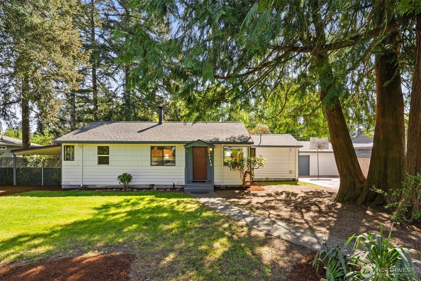 Property Photo: 13718 27th Ave NE WA 98125