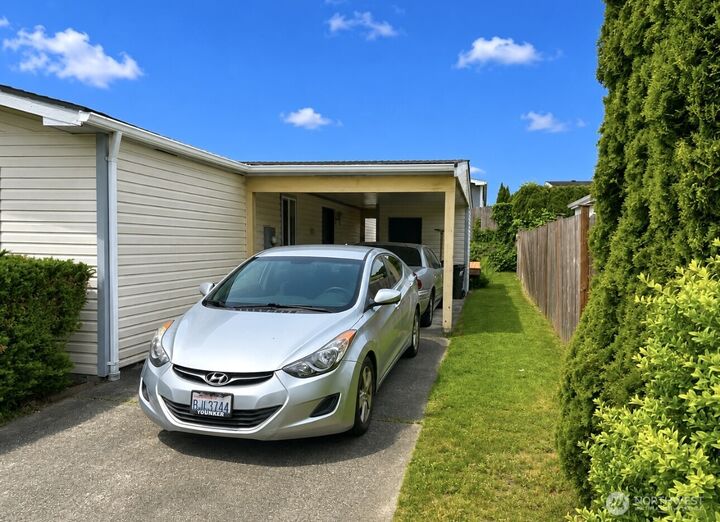 Property Photo: 27431 150th Ave SE WA 98042